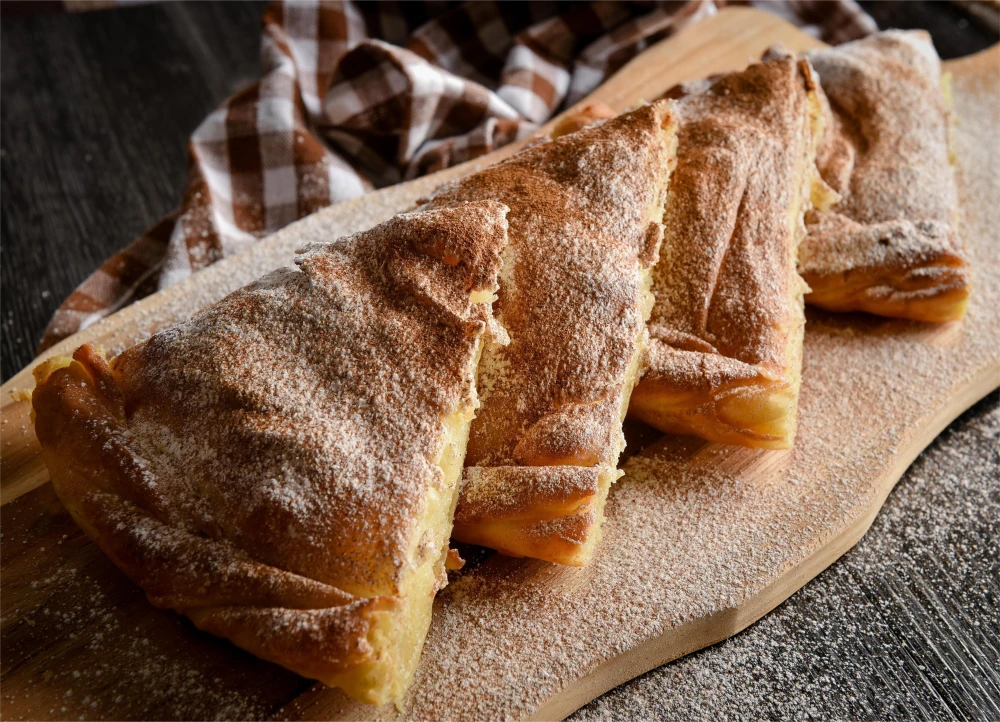 Χωριάτικη Γαλατόπιτα σε Ταψί 4αρα BRIOCHE 1,3kg (9x1,3kg)