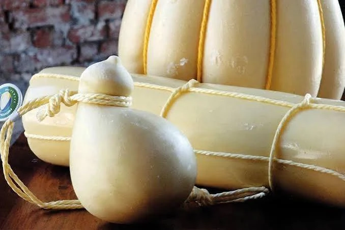 Τυρί Προβολόνε Dolce BONGETTA FORMAGGI ~2kg