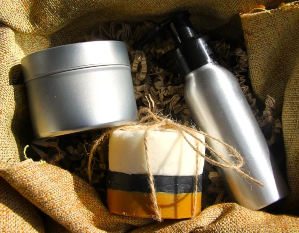 "Long Weekend Bundle" Bath Essentials Χειροποίητο Ταξιδιωτικό Σετ Περιποίησης AMBER DROPS 1τμχ